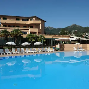 https://hotel-residence-isola-verde.it-tuscanyhotel.com